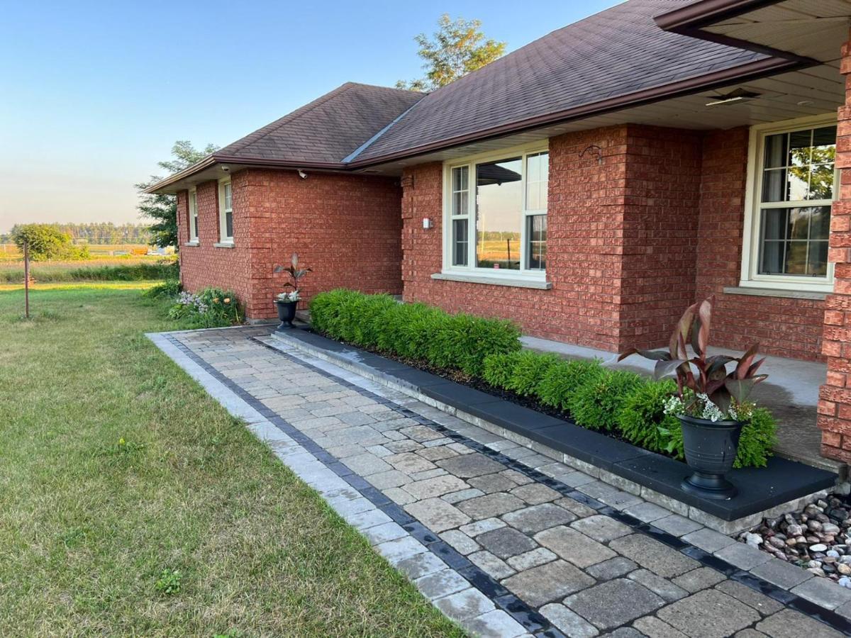 Bowmanville Event Place Exterior photo